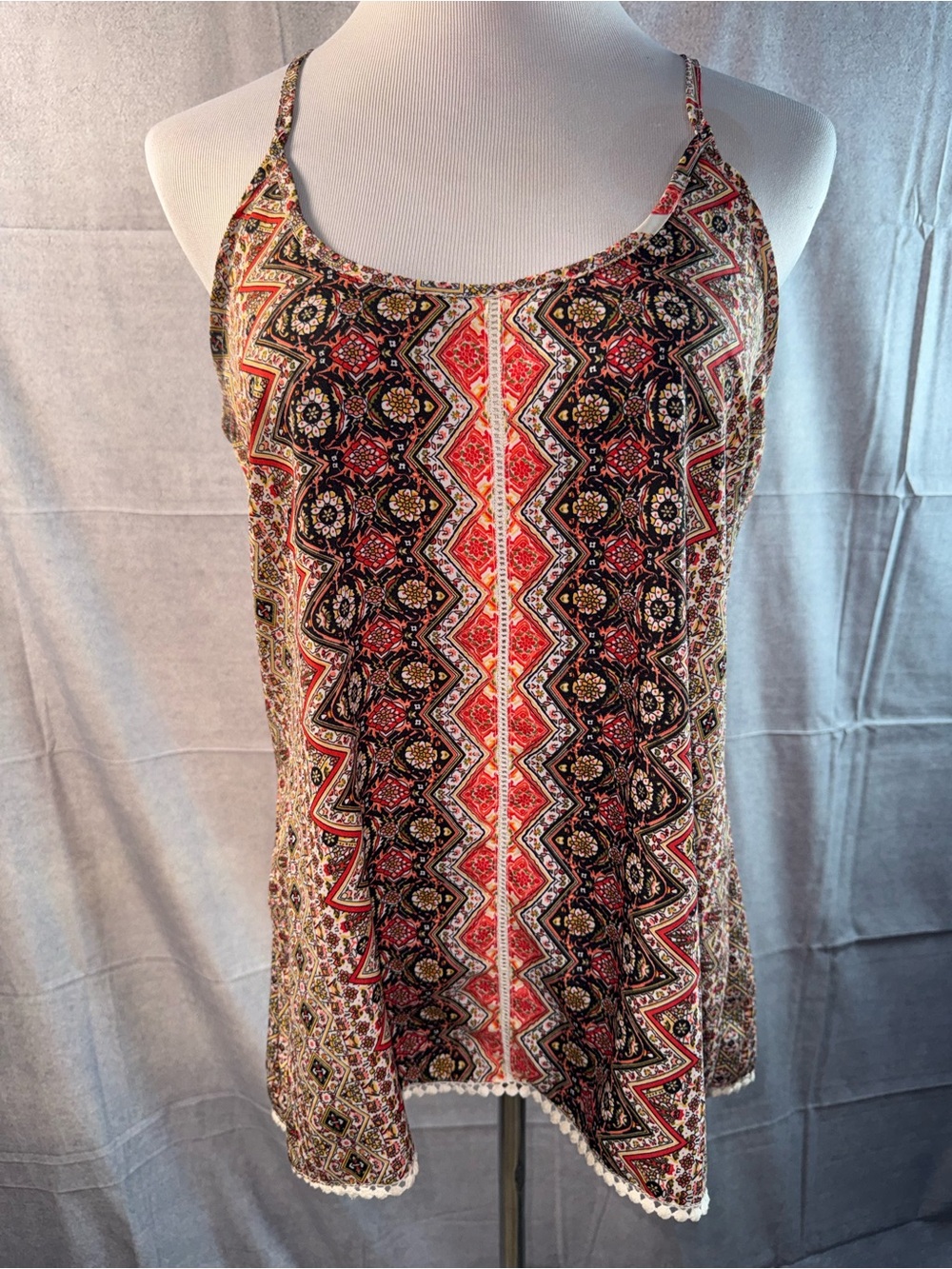 2051-Printed Spaghetti Strap Camisole - Red & Black